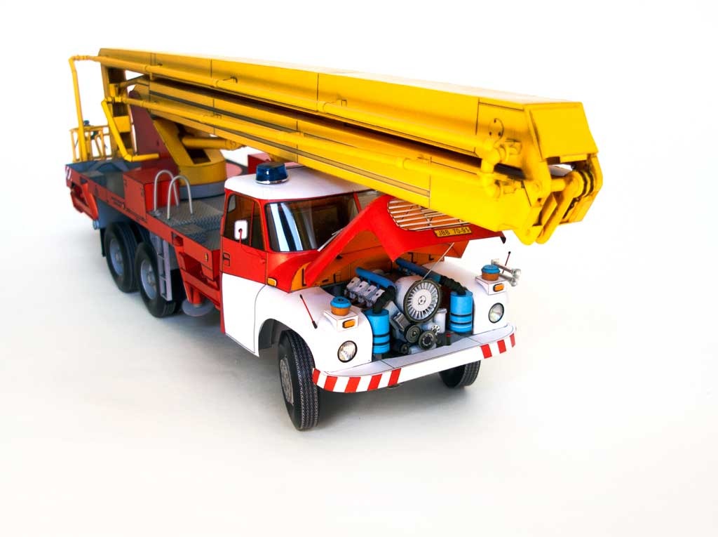 Hasičská vysokozdvižná plošina Tatra T148 PVP-27